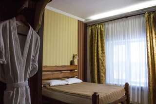 Отель Кодацкий Кош Старые Кодаки Номер Делюкс с кроватью размера «king-size»-7